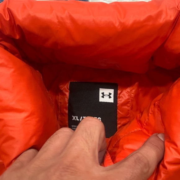 Under Armour Puffer Down Jacket Orange Mens Size XL New
MSRP $230 - Picture 5 of 5